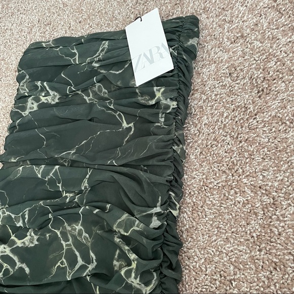 Rouched midi skirt from Zara size XS - Picture 3 of 7